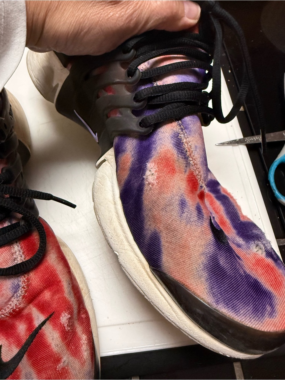 Nike Men’s 13 Tie-Dye Red & Purple Athletic Shoes - Picture 9 of 14